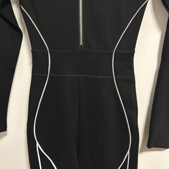 Jumpsuit - Picture 3 of 6